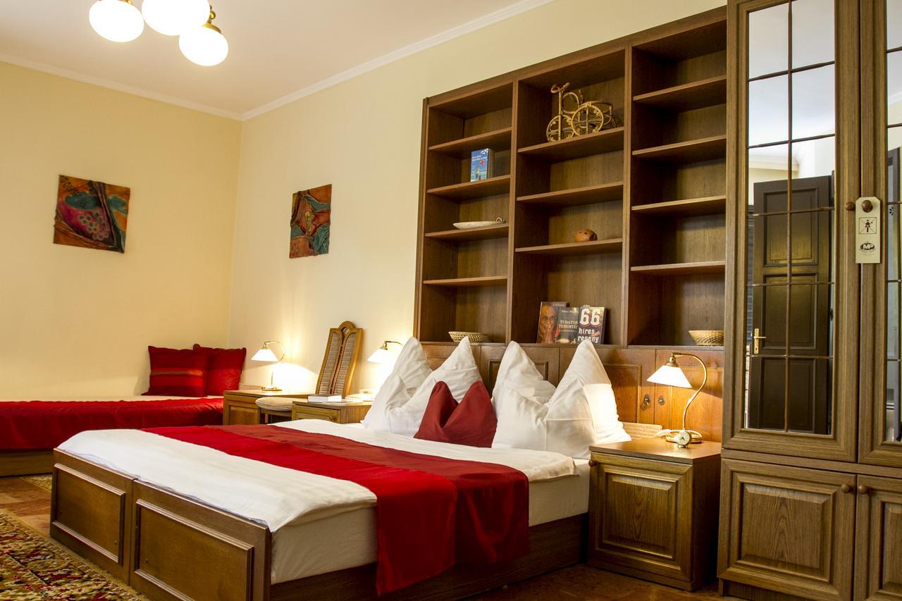 Molnár Hotel 3*